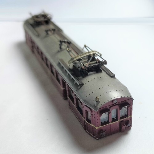 Full housing locomotive - full, train