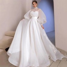 Splendidi abiti da sposa in