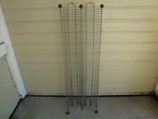 Supporto porta CD tower filo grigio vintage contiene 120 CD 38" alto Y2K archiviazione multimediale