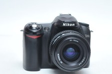 Corpo reflex Nikon D50 formato