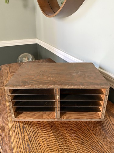 Scaffale porta carte