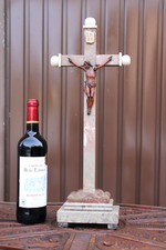 Antico crocifisso altare corpo