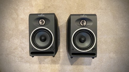 Focal cms studio - studio, monitors