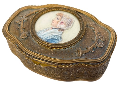 Antico ritratto miniatura