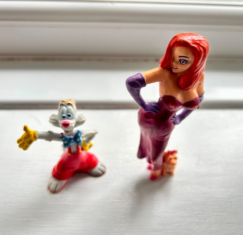 Roger rabbit and jessica - rabbit,