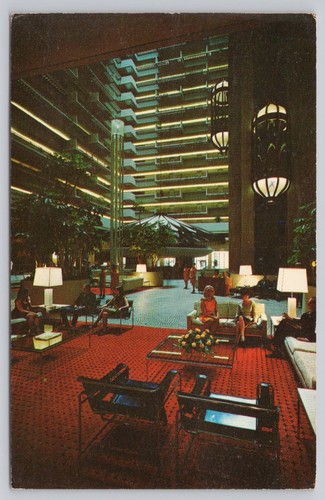 Cartolina regency hyatt - cartolina, house