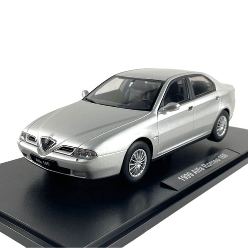 Modellino auto triple9 - auto, 1/18