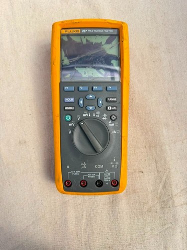 Multimetro digitale