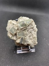 Minerali ** Fluorite - Termini Imerese, Palermo(N) 6cm x 6cm x 5cm.