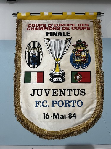 Gagliardetto juventus porto - gagliardetto,