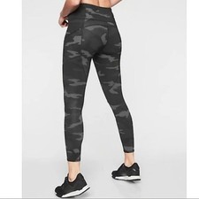 ATHLETA CAMO CONTENDER 7/8