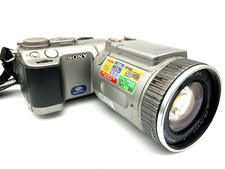 Sony CyberShot DSC-F707 Fotocamera Bridge Con Carl Zeiss Sonnar Digitale