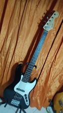 BASSO 5 CORDE FENDER SQUIER
