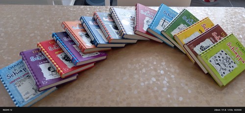Libri diario una schiappa - di,