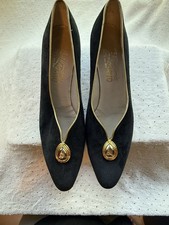 Scarpe in camoscio vero
