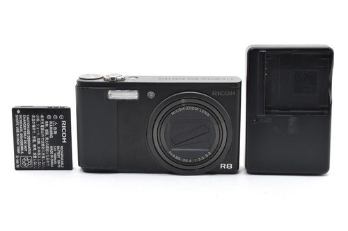 Fotocamera digitale compatta