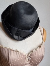 Cappello vintage anni ’50/’60 nero – in fibra intrecciata con nastro gros-grain