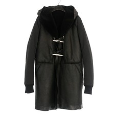 Giacca piumino Rick Owens in pelle di shearling con cappuccio (2023) usato