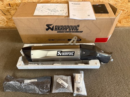 Akrapovic scarico marmitta