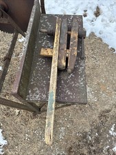 Antico banco da lavoro in