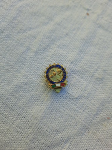 Pin spilla vespa - vespa, d'italia
