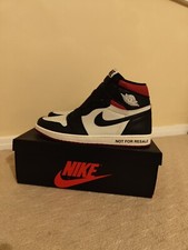 Air Jordan 1 Retro High OG •