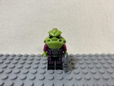 Lego Alien Trooper Minifigure