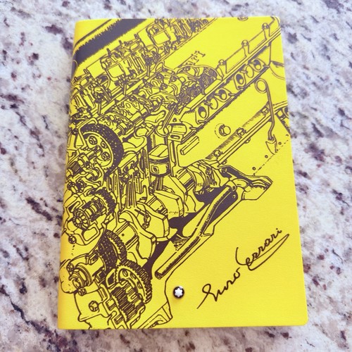 Quaderno diario giallo