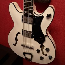 HAGSTROM Viking Bass bianco