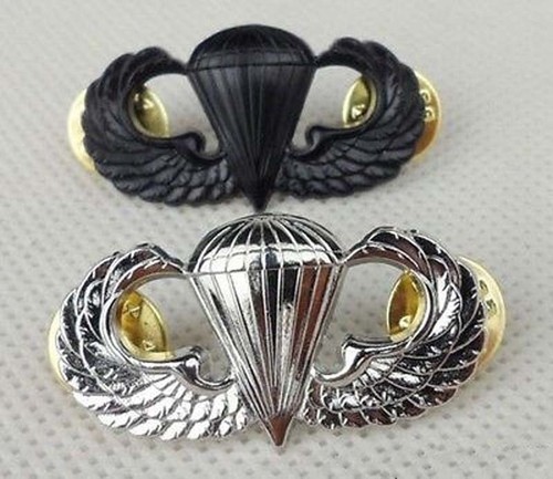 Pair wwii army - pair,