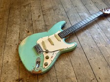Stratocaster Surf verde Nitro