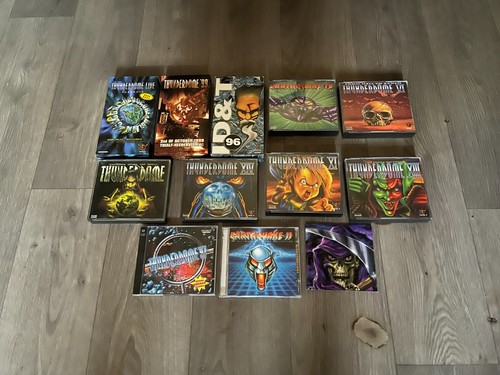 Lot cds vhs thunderdome - de,