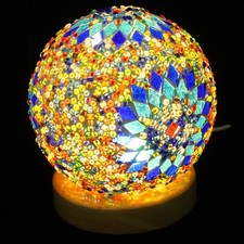 Lampada da tavolo lato letto
