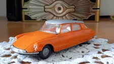Politoys APS 1:41, N° 31: "CITROEN D.S. 19". Arancione.