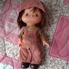 Ragazza in morbidi vestiti