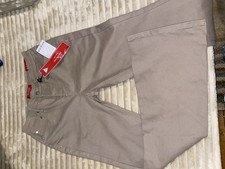 Pantalone svasato gamba dritta