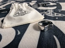 Anello a fascia Vivienne