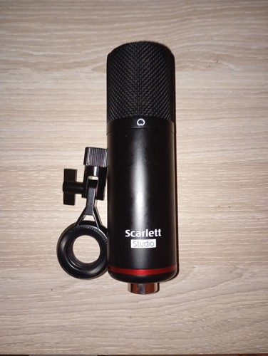Focusrite scarlett 2i2 - focusrite, usb