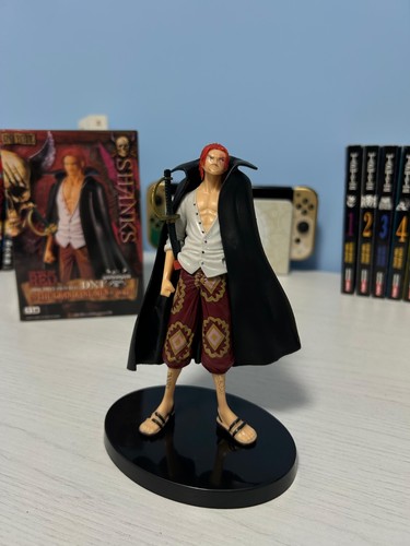 Action figure shanks one - figure,