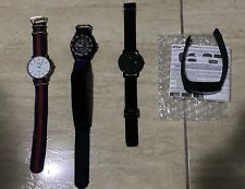 Piccolo Stock Di 4 Orologi 