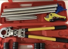 Pressatrice manuale raccordi