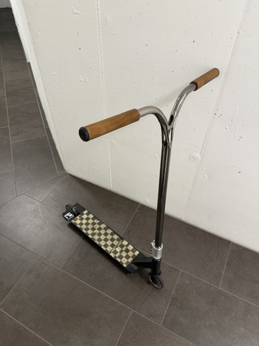 Monopattino freestyle con