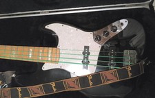 Basso elettrico FENDER JAZZ BASS NERO Madreperla fine anni 70