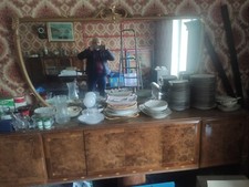 LOTTO ENORME SALA DA PRANZO FINE ANNI "40+SOPRAMOBILI+PIATTI+POSATE+TAZZINE ETC.