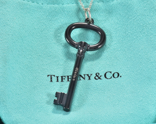 Collana con ciondolo chiave