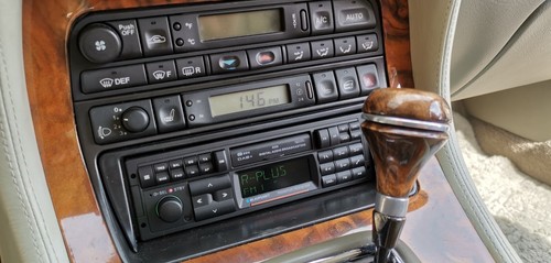 Telaio adattatore per radio