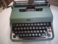 MACCHINA DA SCRIVERE OLIVETTI