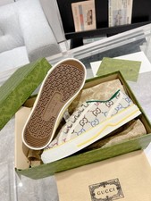 Gucci 1977 Women's Fashion