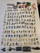 Lotto Militare 100+ Pezzi