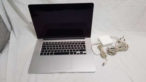 Leggi apple macbook pro metà - apple,